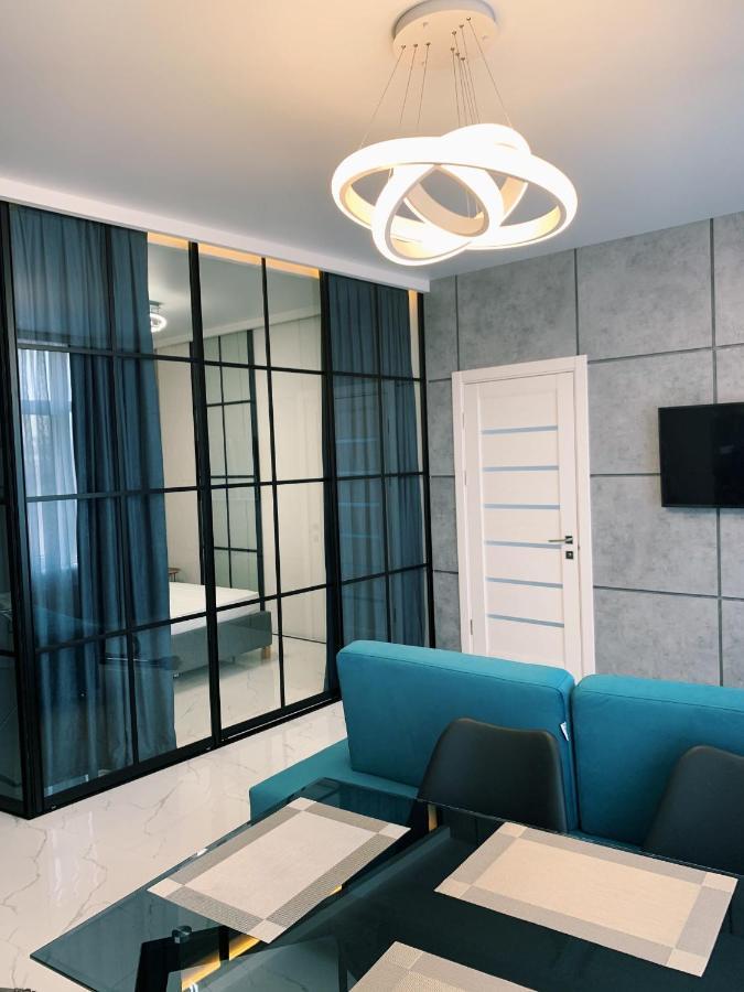 Sunny Apartment 5 敖德萨 外观 照片