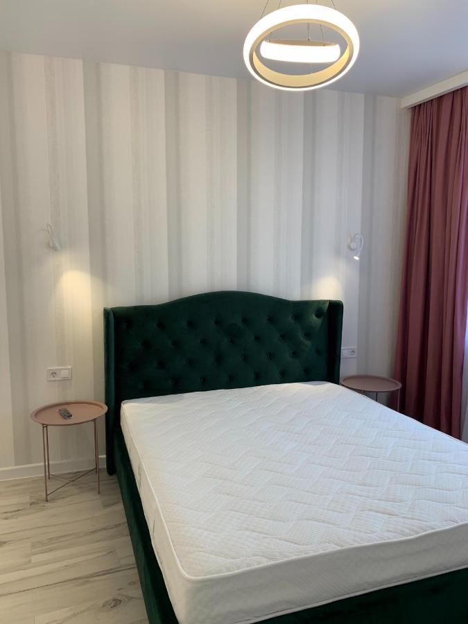 Sunny Apartment 5 敖德萨 外观 照片